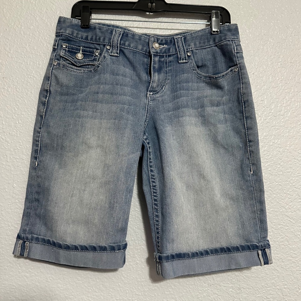 INC International Concepts Denim Bermuda Shorts Medium Wash Cuffed Size 8